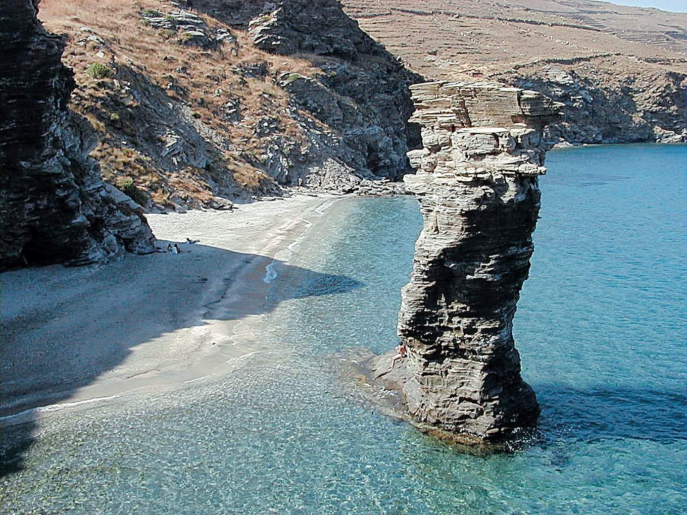 Παραλία της γριάς το πήδημα